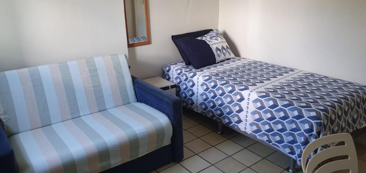 Suite E Quartos -1 Suite Com Banheiro Privativo - 2 Quartos Triplos - Banheiro Social Recife Bagian luar foto